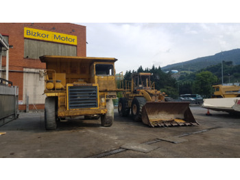 Карьерный самосвал KOMATSU HD325
