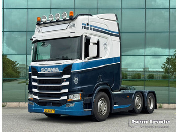 Тягач SCANIA R 450