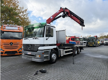 : фото в шапке страницы