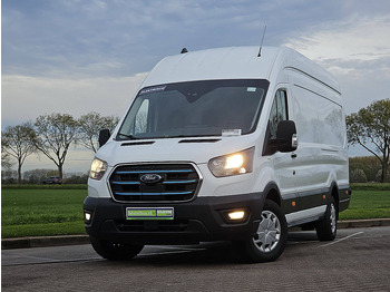 Цельнометаллический фургон FORD Transit