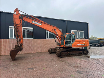 Гусеничный экскаватор DOOSAN DX255LC