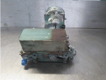 Двигатель и запчасти для Грузовиков Volvo 21797964 OLIEKOELER VOLVO FL 210 EURO 6: фото 4