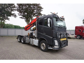 Лесовоз, Автоманипулятор Volvo FH16-750 / ENGINE RUNNING / 6x4 / RETARDER / BIG AXLE / VEB+ / PALFINGER FD250 / EURO-6 / 2016: фото 3
