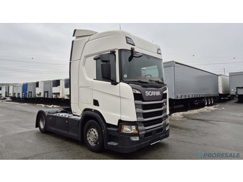Тягач SCANIA R 450