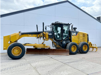 Грейдер CATERPILLAR 140M
