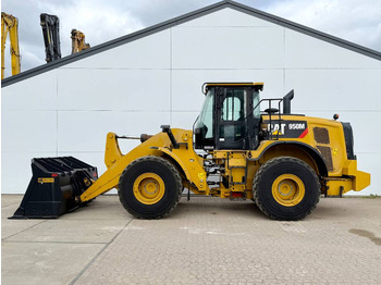 Колёсный погрузчик CATERPILLAR 950M