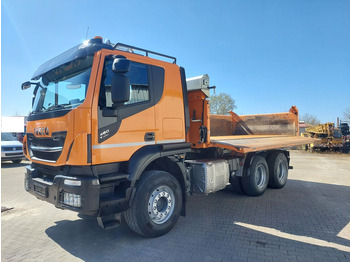 Самосвал IVECO