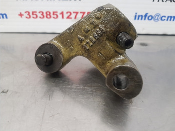 Коробка передач John Deere 3130, 3030, 3120 Transmission Bracket Support T28688, At26648: фото 2