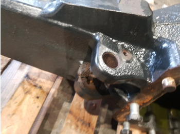 Передняя ось New Holland T6000 Series T6010 Delta Front Axle Housing Beam 84180939: фото 3