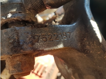 Передняя ось для Тракторов New Holland T6070 Front Axle Housing 87579152, 87633190, 87555903: фото 2