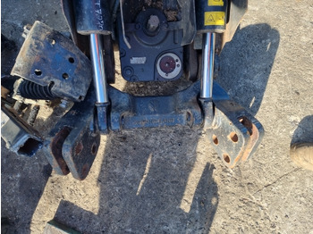 Подвеска New Holland T7.270, T7.260, T7.245 Front Linkage And Pto Kit 84563626: фото 4