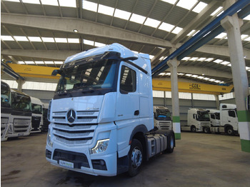 Тягач MERCEDES-BENZ Actros 1845