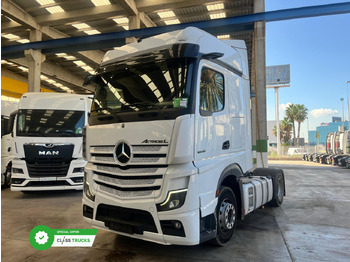 Тягач MERCEDES-BENZ Actros 1845