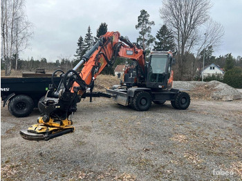 Колёсный экскаватор DOOSAN DX165W