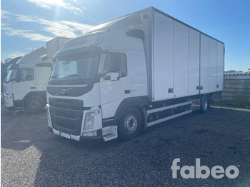 Грузовик с закрытым кузовом VOLVO FM