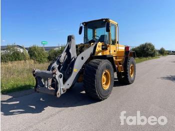 Колёсный погрузчик VOLVO L90D