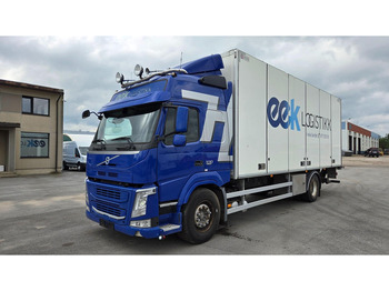 Грузовик с закрытым кузовом VOLVO FM 330