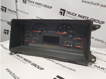 : фото в шапке страницы