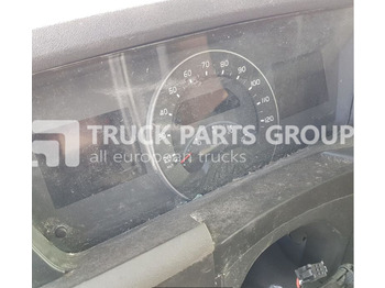 : фото в шапке страницы