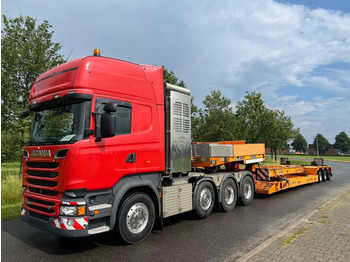 : фото в шапке страницы