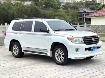 Внедорожник TOYOTA Land Cruiser
