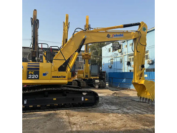 Гусеничный экскаватор KOMATSU PC220-8