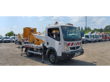 Грузовик с подъемником RENAULT Maxity