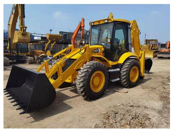 Экскаватор-погрузчик JCB 4CX