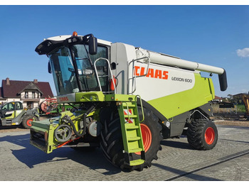 Зерноуборочный комбайн CLAAS Lexion 600