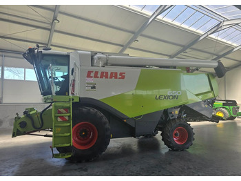 Зерноуборочный комбайн CLAAS Lexion 650