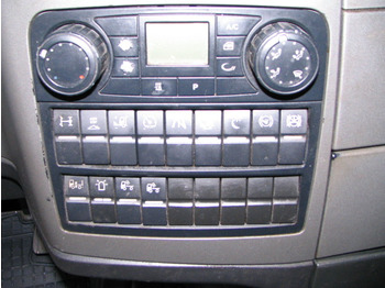 MAN TGX 18.480 / LOW DECK / ENGINE DAMAGE. в лизинг MAN TGX 18.480 / LOW DECK / ENGINE DAMAGE.: фото 5 MAN TGX 18.480 / LOW DECK / ENGINE DAMAGE. в лизинг MAN TGX 18.480 / LOW DECK / ENGINE DAMAGE.: фото 5