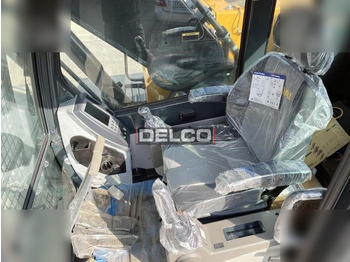 Новый Гусеничный экскаватор HYUNDAI ROBEX 215L SMART PLUS: фото 5 Новый Гусеничный экскаватор HYUNDAI ROBEX 215L SMART PLUS: фото 5