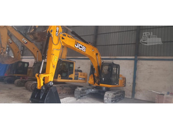Гусеничный экскаватор JCB JS210LC