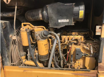 Бульдозер CAT D5K: фото 2