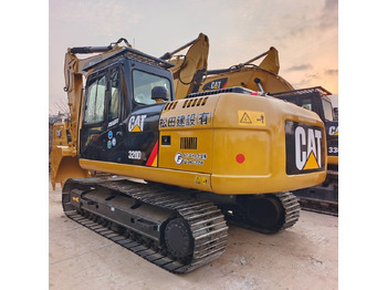 Гусеничный экскаватор CATERPILLAR 320D