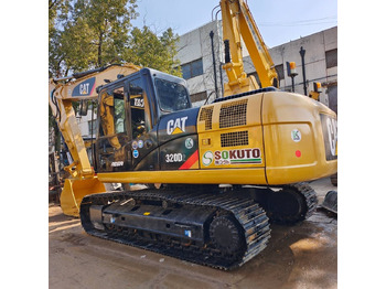 Гусеничный экскаватор CATERPILLAR 320D2