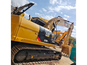 Гусеничный экскаватор CATERPILLAR 320D2