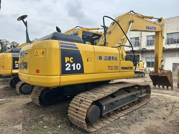 Гусеничный экскаватор KOMATSU PC210