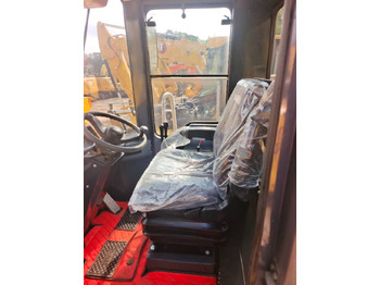 Колёсный погрузчик Komatsu WA 470-3: фото 3