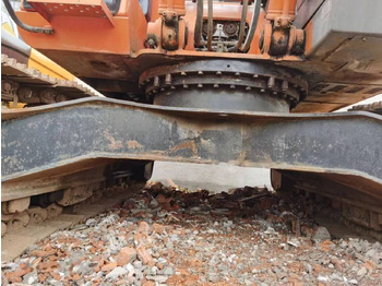 Гусеничный экскаватор HITACHI ZX270