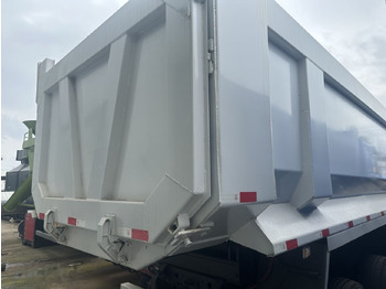 Самосвал SINOTRUK HOWO