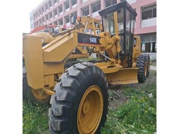 Грейдер CATERPILLAR 140K