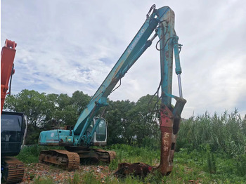 Гусеничный экскаватор KOBELCO
