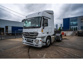 Тягач MERCEDES-BENZ Actros 1844