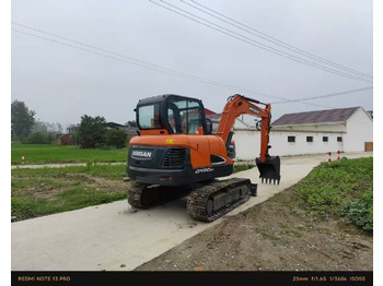 Мини-экскаватор DOOSAN DX60