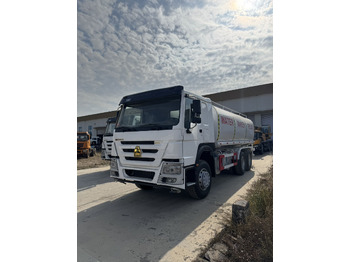 Грузовик-цистерна HOWO 371 Water Tanker Truck: фото 3