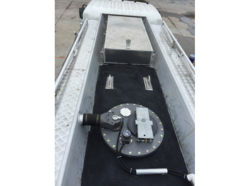 Новый Полуприцеп-цистерна для транспортировки топлива JSIE JSIE9400FT: фото 4 Новый Полуприцеп-цистерна для транспортировки топлива JSIE JSIE9400FT: фото 4