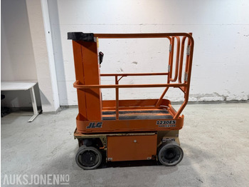 Подъёмник 2011 JLG 1230ES Elektrisk mastelift med 5,6 m arbeidshøyde: фото 2 Подъёмник 2011 JLG 1230ES Elektrisk mastelift med 5,6 m arbeidshøyde: фото 2