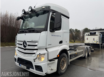 Грузовик-контейнеровоз/ Сменный кузов MERCEDES-BENZ Actros
