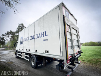 Грузовик с закрытым кузовом 2017 Volvo FE - 320 - Distribusjons lastebil med bakløft - Gått kun 264.000 km: фото 4